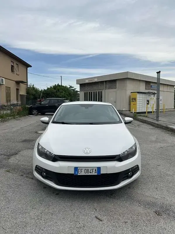 Usata VW Scirocco 160 CV (117 kW) 2010 Bianco Coupé
