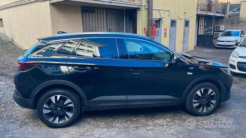 Usata Opel Grandland X Ultimate 130 CV (95 kW) 2019 Nero SUV