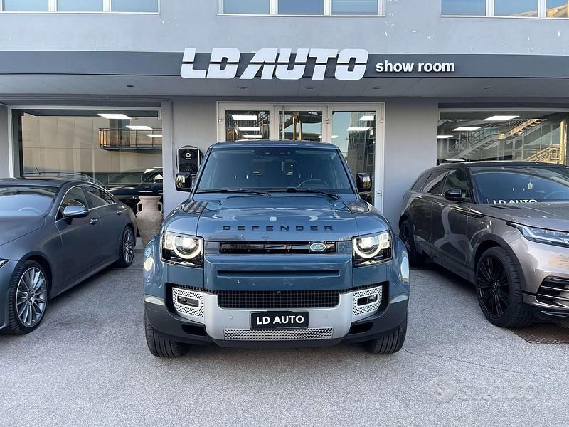 Usata Land Rover Defender HSE 249 CV (183 kW) 2021 Blu SUV