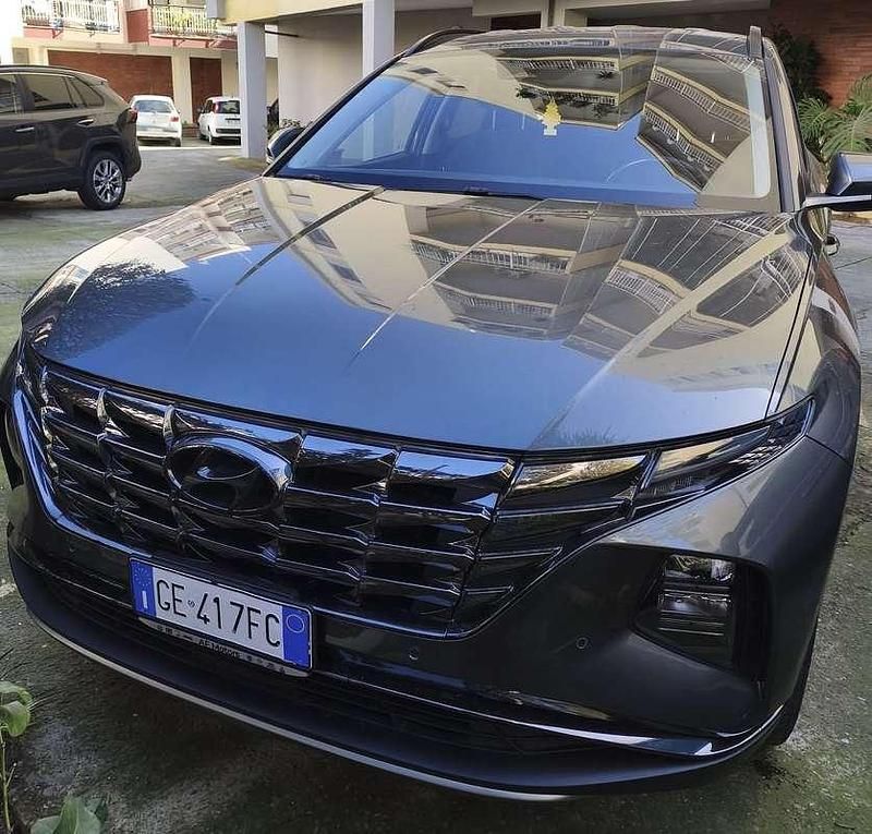 Usata Hyundai Tucson 179 CV (131 kW) 2022 Grigio SUV