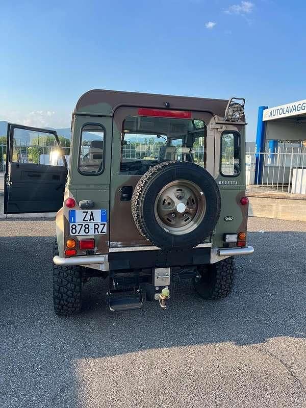 Usata Land Rover Defender 113 CV (83 kW) 1995 SUV