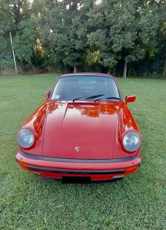 Usata Porsche 911 Carrera Cabriolet 231 CV (169 kW) 1986 Rosso Cabrio