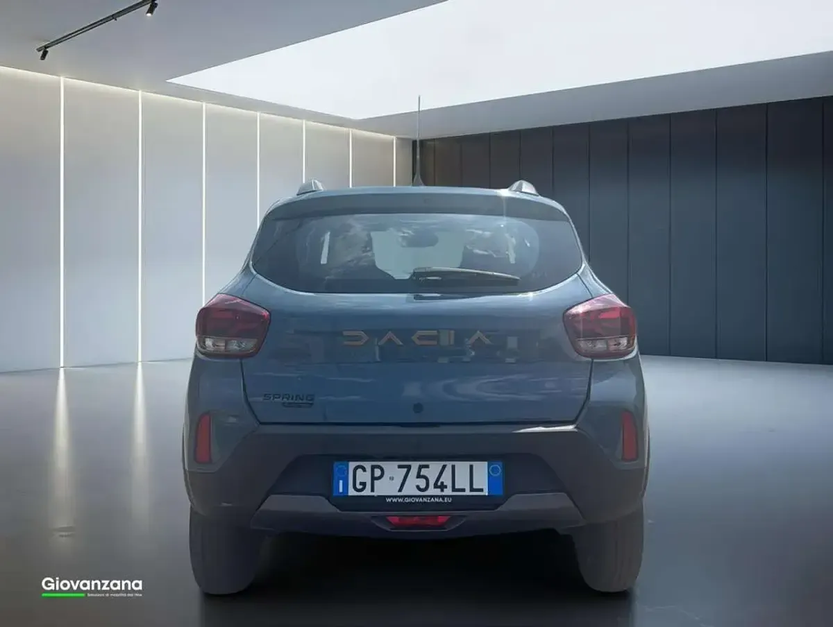 Usata Dacia Spring Extreme 47 kW (65 CV) 2023 Blu ardesia Utilitaria