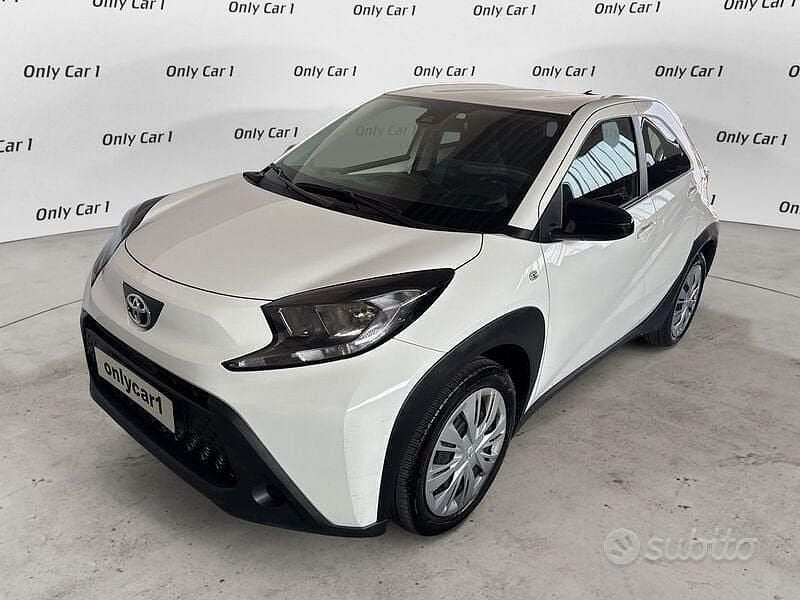 Usata Toyota Aygo X Active 72 CV (52 kW) 2023 Bianco SUV