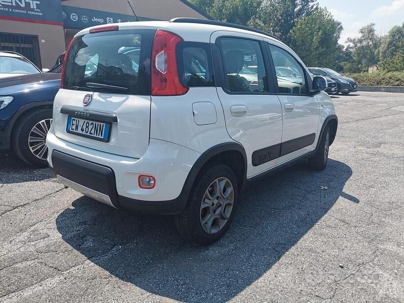 Usata Fiat Panda 4x4 S 85 CV (62 kW) 2014 Bianco Utilitaria