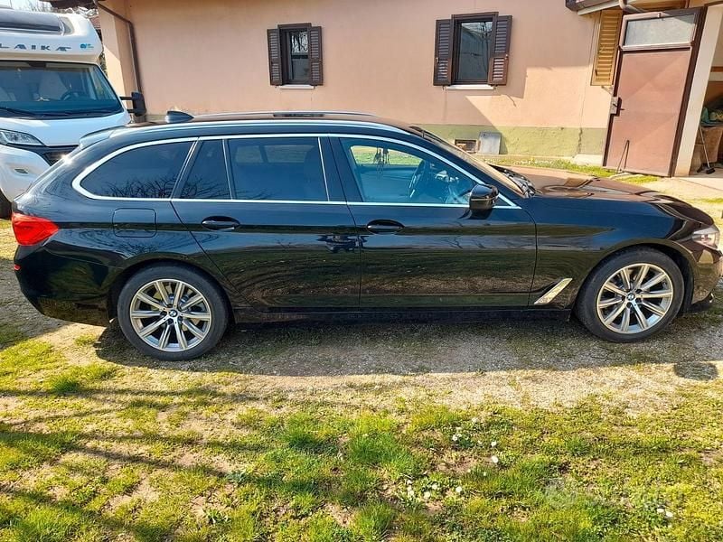 Usata BMW 520 Luxury Line 2018 Nero Station wagon