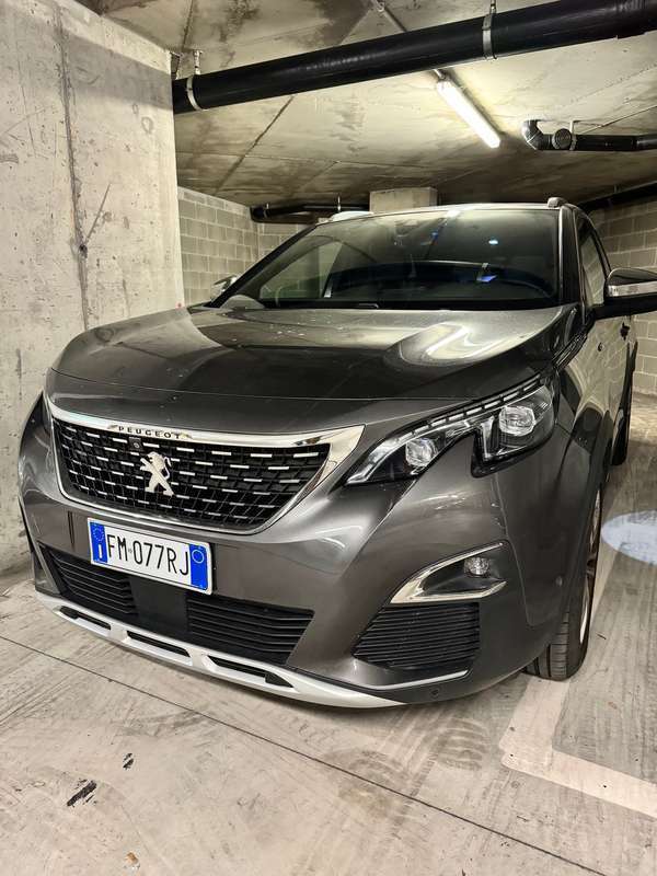Usato 2018 Peugeot 3008 2.0 Diesel 181 CV (22.500 €)