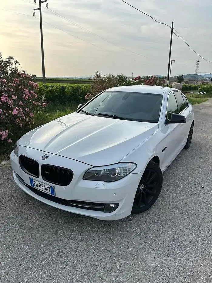 Usata BMW 520 184 CV (135 kW) 2010 Bianco Berlina