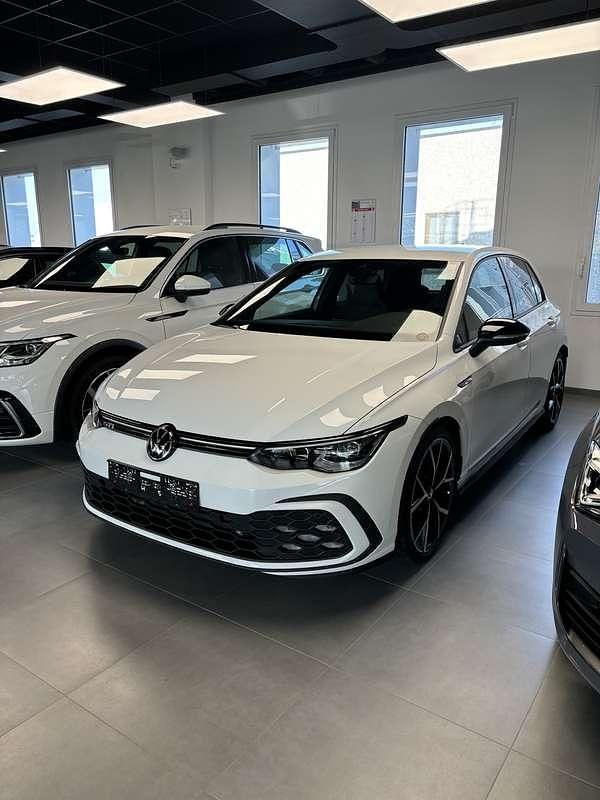 Usata 2022 VW Golf VIII GTI Tre volumi | 29.800 € (Super prezzo) - Immagine 1/4