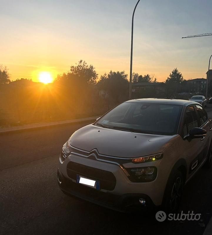 Usata Citroën C3 102 CV (75 kW) 2024 Grigio Berlina
