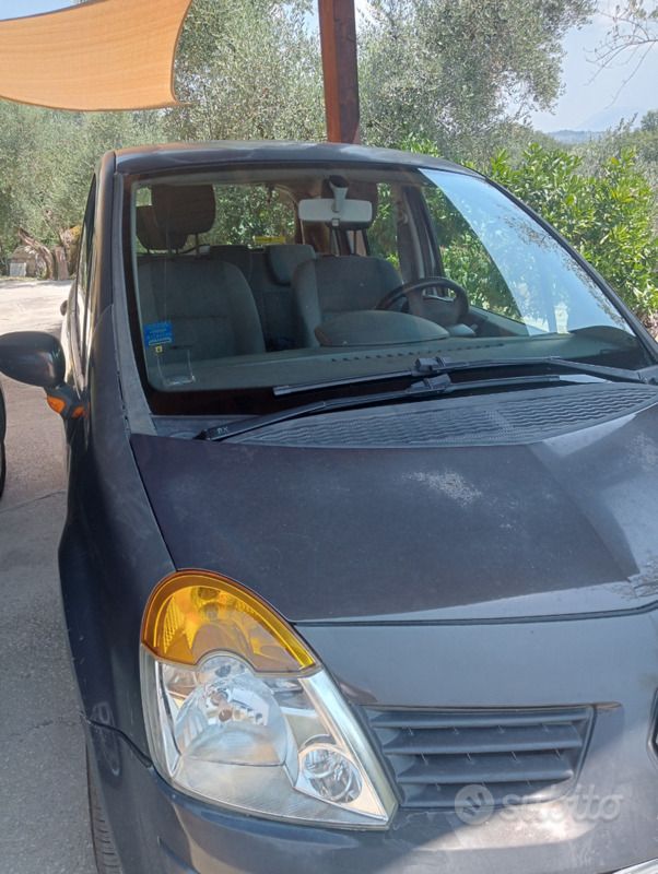 Usata 2005 Renault Modus Monovolume | 1500 € (Buon prezzo) - Immagine 1/4