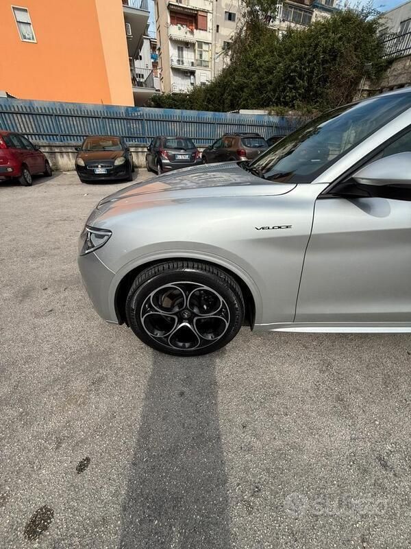 Usata Alfa Romeo Stelvio 210 CV (154 kW) 2021 Grigio SUV