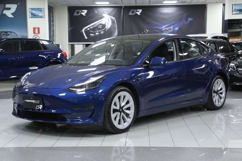 Blu oceano Usata 2022 Tesla Model 3 Long Range Tre volumi | 32.900 € (Buon prezzo) - Immagine 1/4