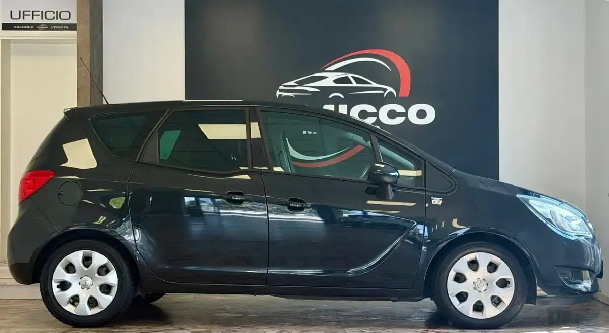 Usata Opel Meriva 95 CV (69 kW) 2014 Nero Monovolume