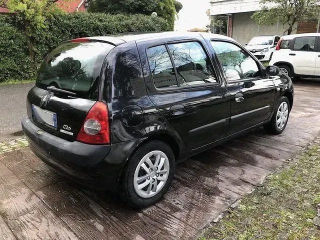 Usata Renault Clio II Campus 58 CV (42 kW) 2005 Nero Berlina