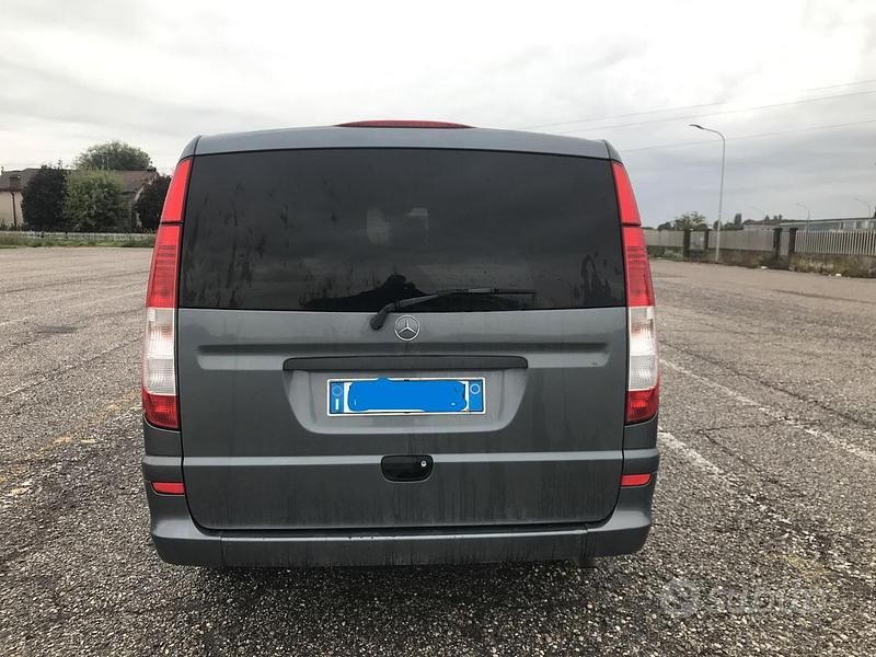 Usata Mercedes Vito 224 CV (164 kW) 2012 Grigio Furgone