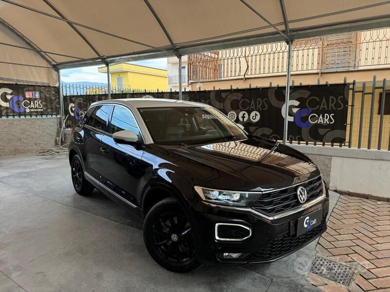 Nero Usata 2018 VW T-Roc Advance SUV | 16.999 € (Buon prezzo) - Immagine 1/4