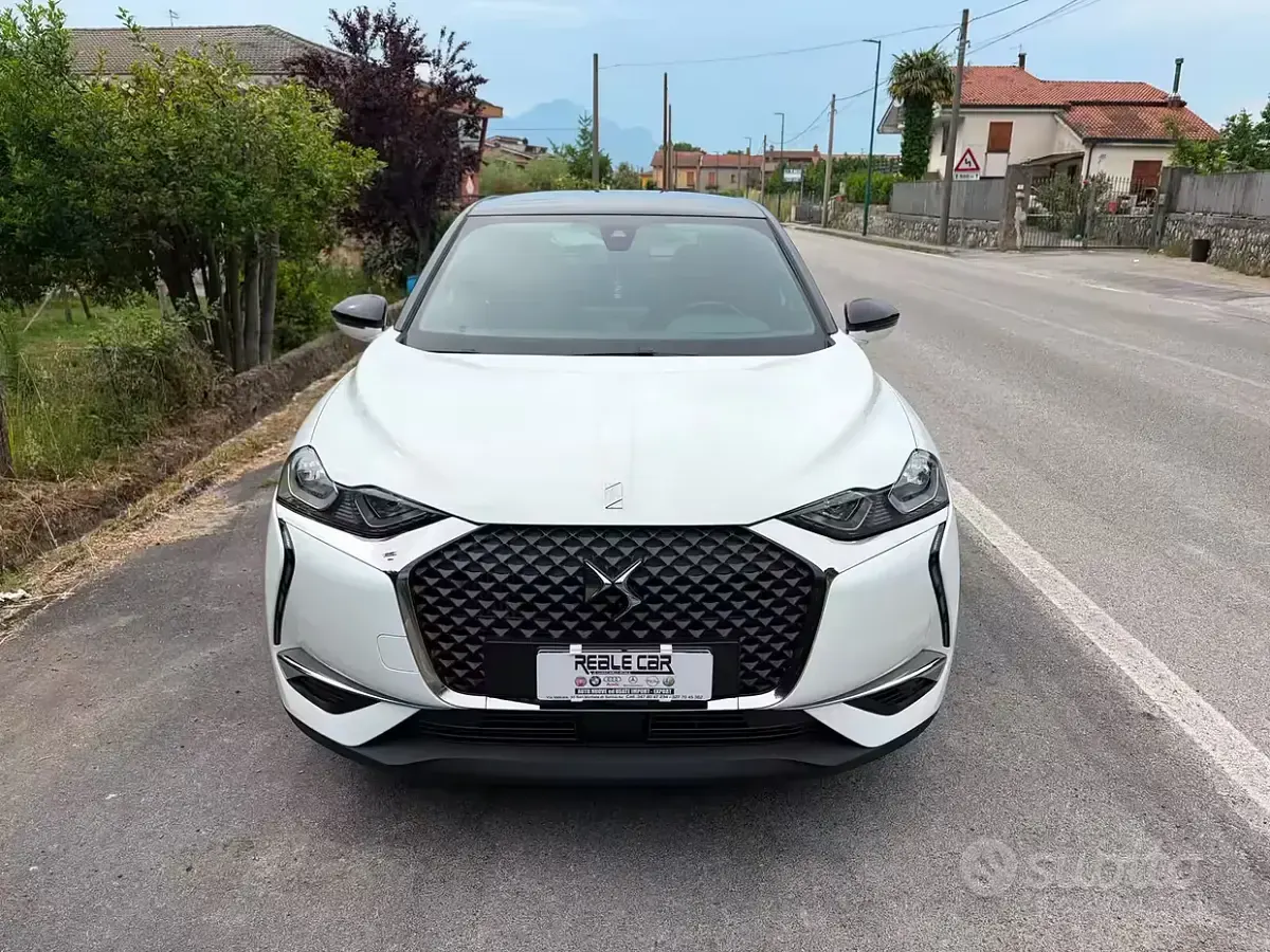Usata DS Automobiles DS3 Crossback So Chic 110 CV (80 kW) 2022 Bianco SUV