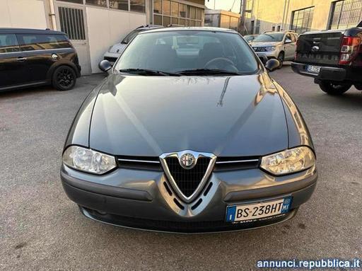 Usato 2001 Alfa Romeo 156 2.0 Benzin 150 CV (2.450 €)