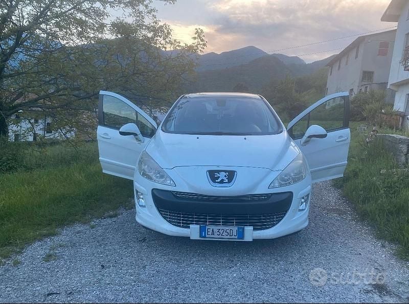 Usata Peugeot 308 110 CV (80 kW) 2010 Bianco Berlina