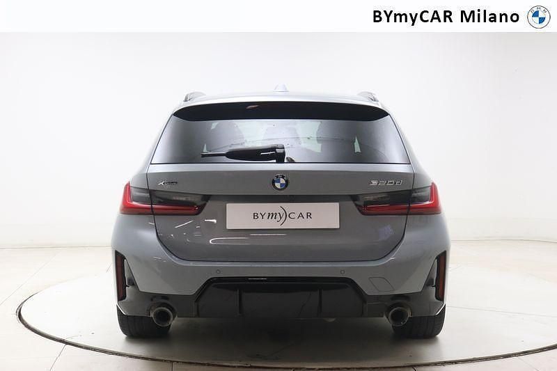 Usata BMW 320e M Sport 190 CV (139 kW) 2025 Grigio Station wagon