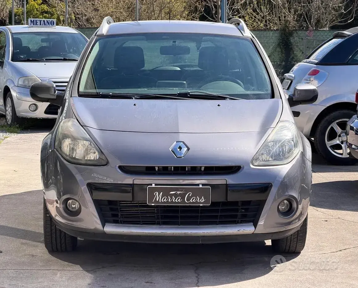 Usata Renault Clio GrandTour 103 CV (75 kW) 2011 Grigio Station wagon