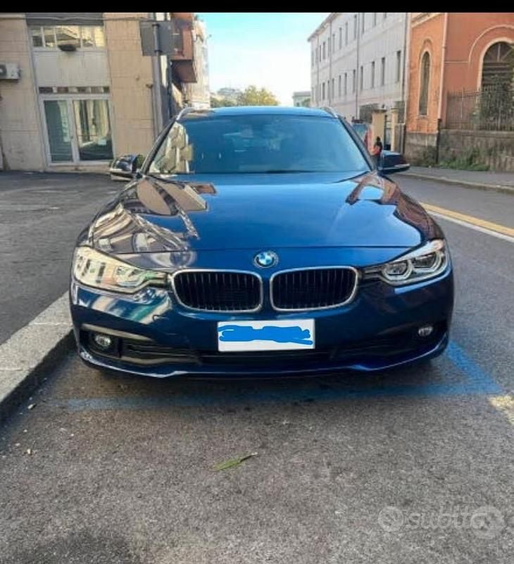 Usata BMW 318 150 CV (110 kW) 2018 Blu Station wagon