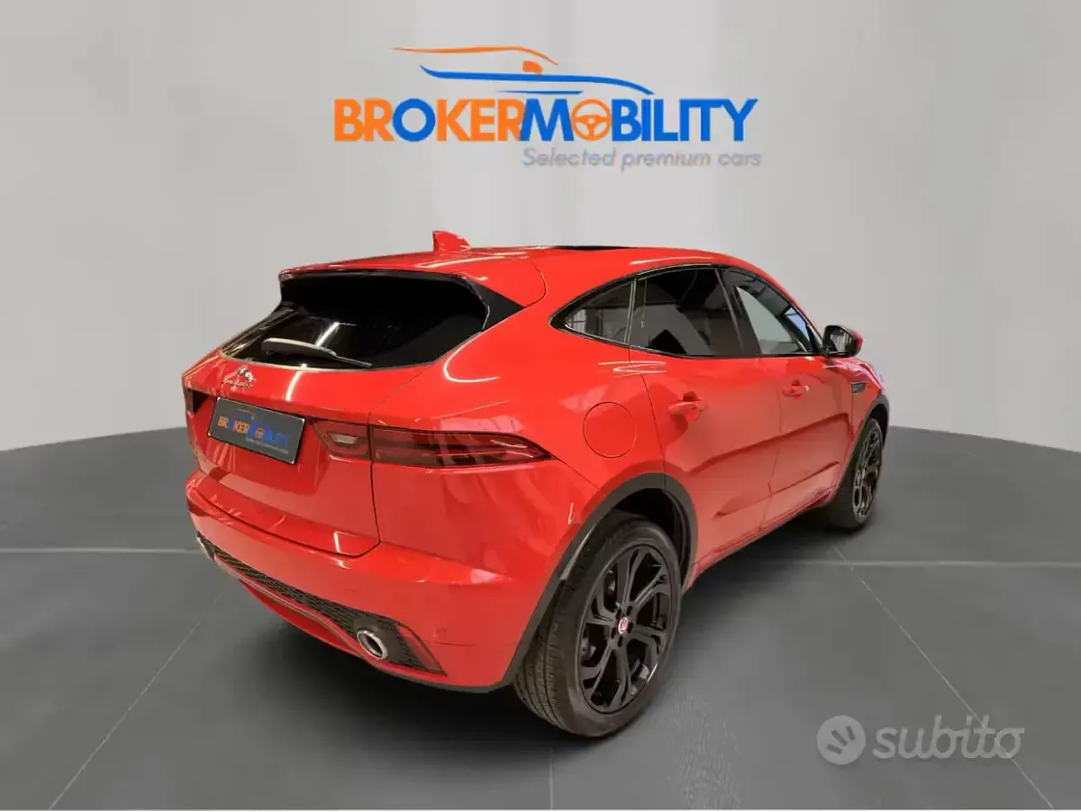 Usata Jaguar E-Pace First Edition 180 CV (132 kW) 2018 Rosso SUV