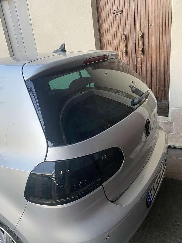Usata VW Golf VI 105 CV (77 kW) 2011 Utilitaria