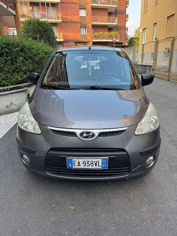 Usata Hyundai i10 65 CV (47 kW) 2011 Grigio Utilitaria
