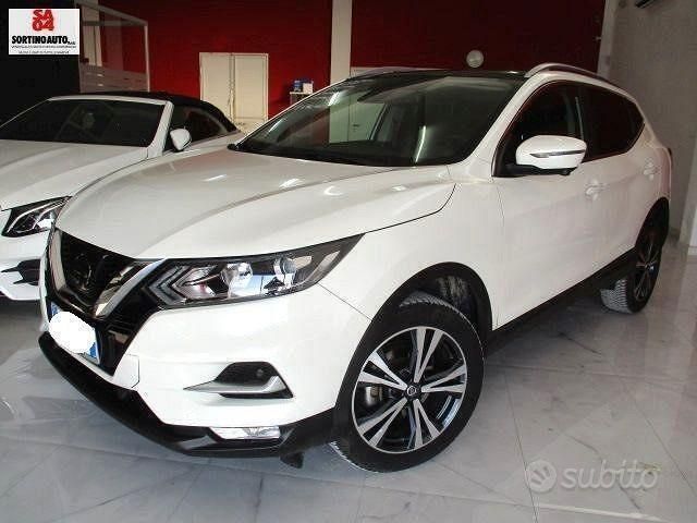 Bianco Usata 2018 Nissan Qashqai N-Connecta SUV | 15.950 € (Buon prezzo) - Immagine 1/4
