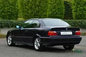 Usata BMW 320 150 CV (110 kW) 1994 Blu Coupé