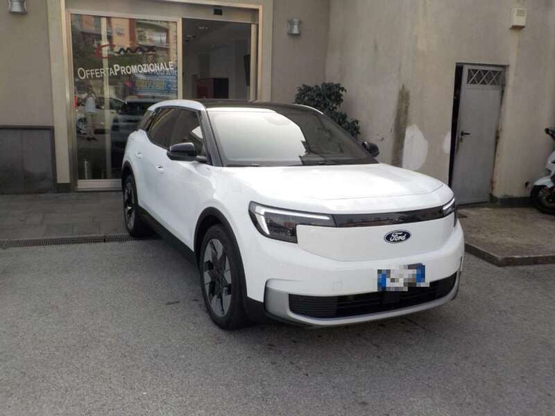 Usata Ford Explorer Standard Range 125 kW (170 CV) 2024 Bianco SUV