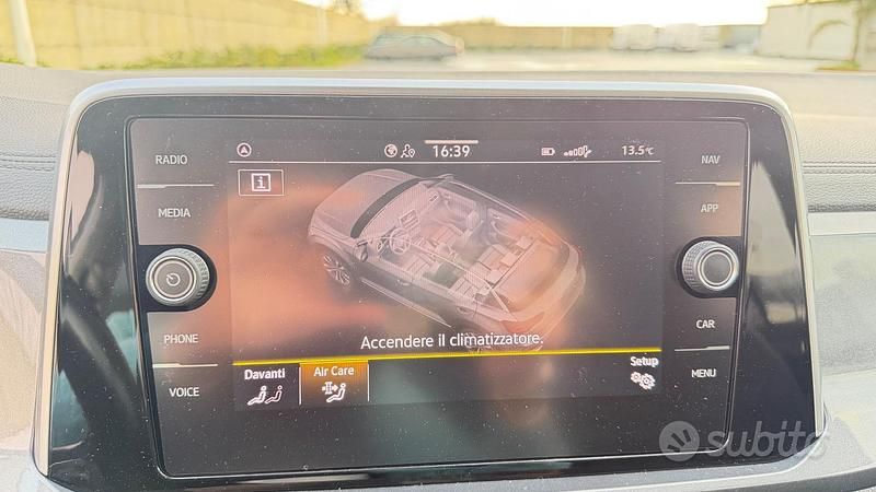 Usata VW T-Roc 116 CV (85 kW) 2022 Blu SUV