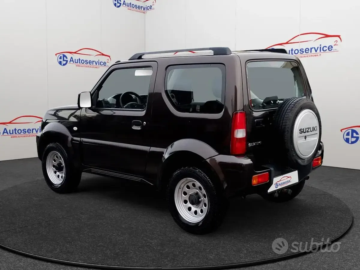 Usata Suzuki Jimny 86 CV (63 kW) 2015 Nero SUV