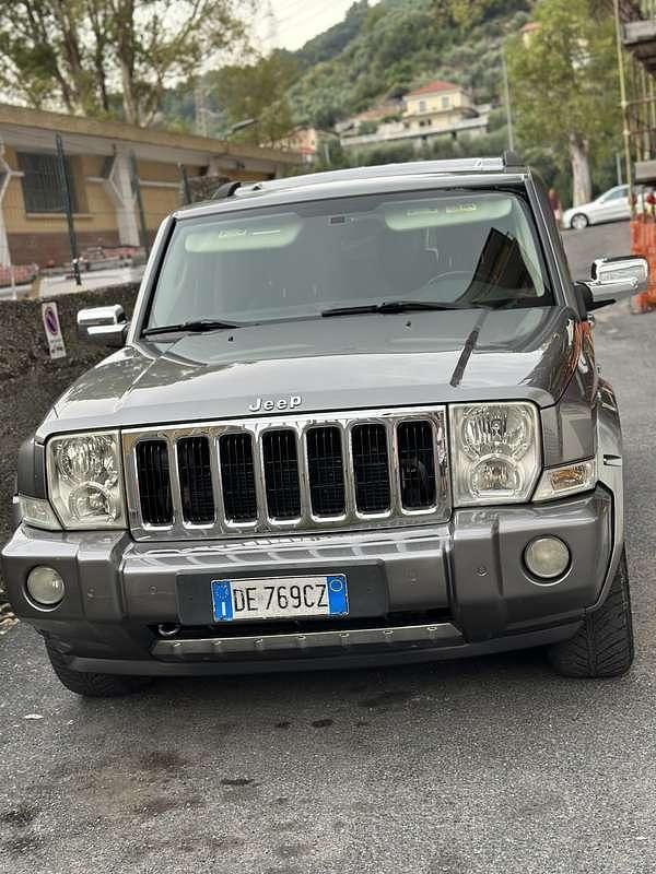 Usata Jeep Commander Limited 218 CV (160 kW) 2006 Marrone SUV