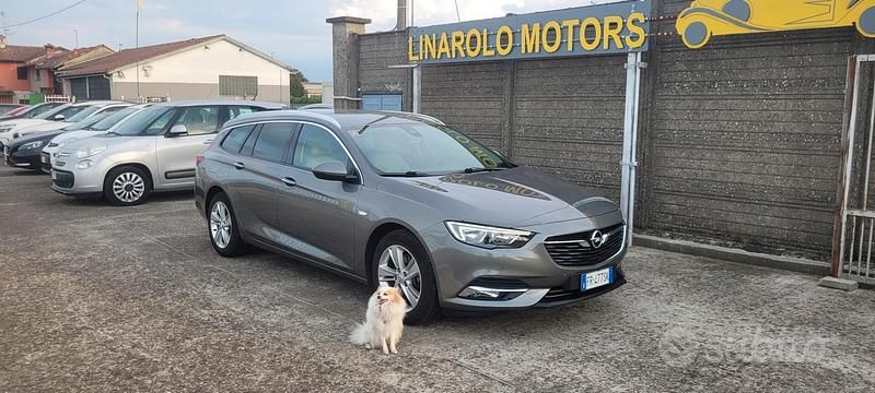 Usata Opel Insignia Innovation 136 CV (100 kW) 2018 Oro Station wagon