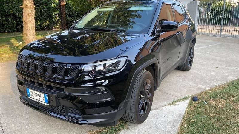 Usata 2023 Jeep Compass Night Eagle SUV | 20.000 € (Super prezzo) - Immagine 1/4