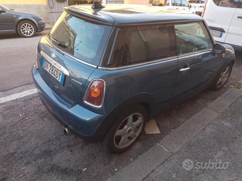 Usata Mini Cooper 2009 Blu Utilitaria
