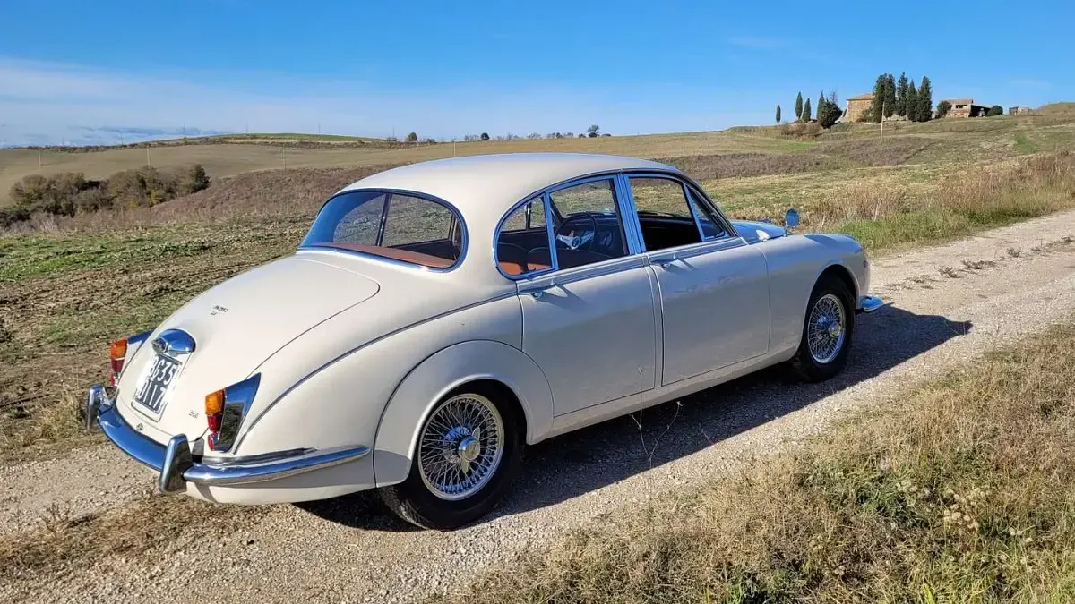 Usata Jaguar MK II 209 CV (153 kW) 1968 Bianco Berlina