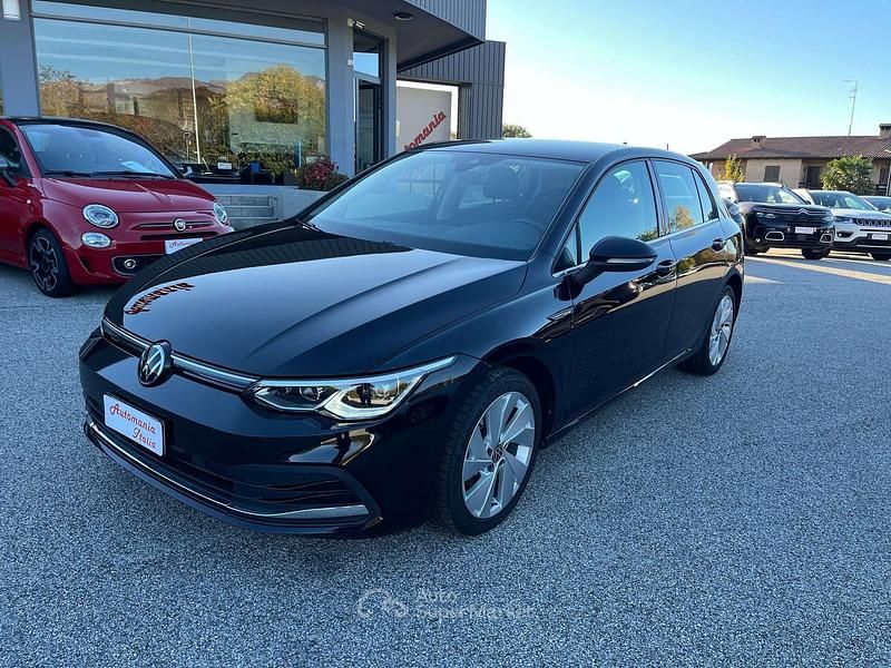 Usata VW Golf VII Style 150 CV (110 kW) 2021 Nero Utilitaria