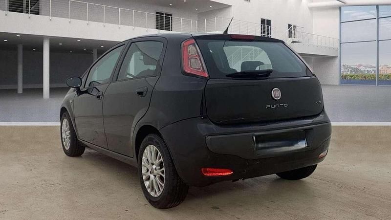 Usata Fiat Punto Evo Dynamic 75 CV (55 kW) 2011 Blu Utilitaria