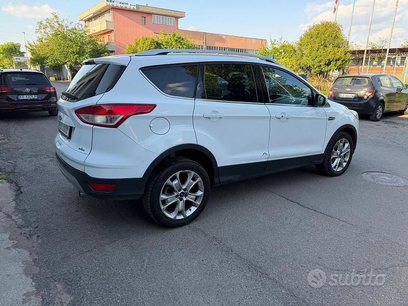 Usata Ford Kuga Titanium 163 CV (119 kW) 2014 Bianco SUV