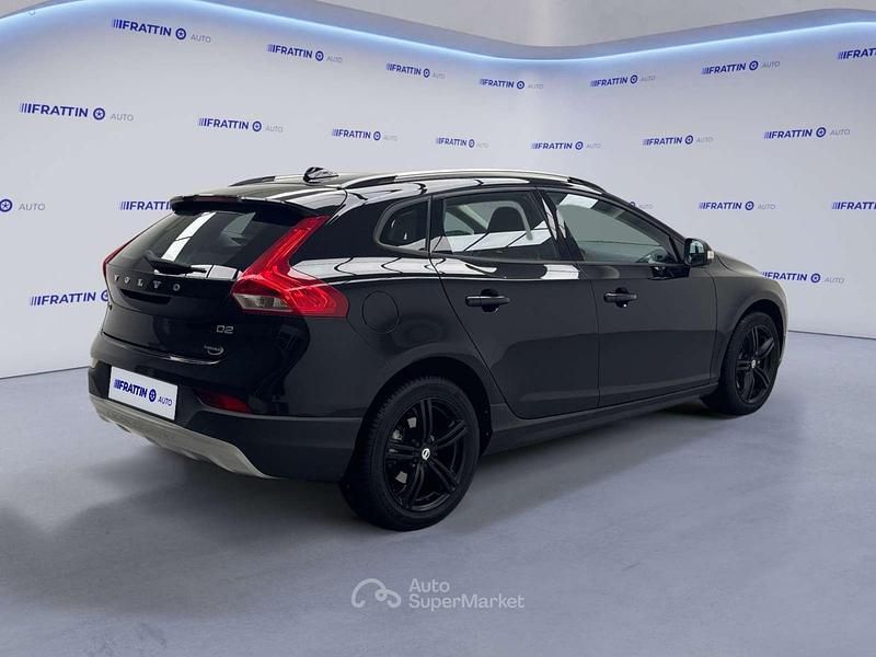 Usata Volvo V40 CC Kinetic 120 CV (88 kW) 2016 Nero Station wagon
