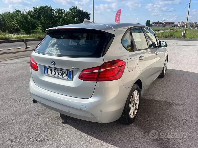 Usata BMW 218 Active Tourer Advantage 136 CV (100 kW) 2018 Argento Monovolume