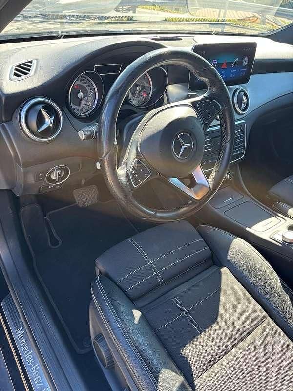 Usata Mercedes GLA220 Executive 170 CV (125 kW) 2016 Nero SUV