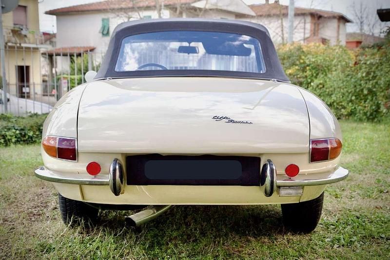 Usata Alfa Romeo Spider Veloce 131 CV (96 kW) 1971 Cabrio