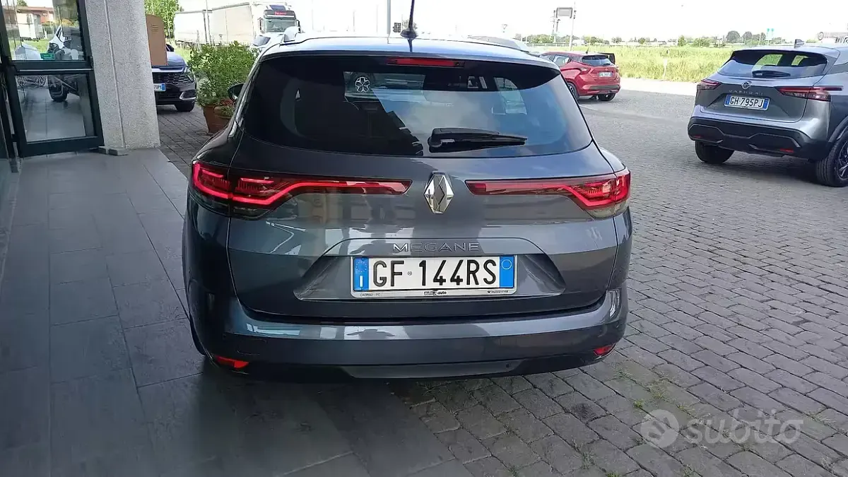 Usata Renault Mégane GrandTour Business 116 CV (85 kW) 2021 Grigio Station wagon