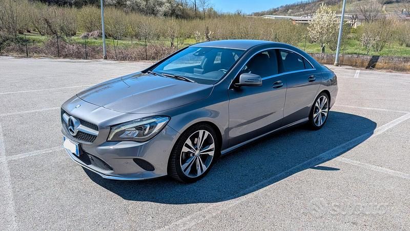 Usata Mercedes CLA200 2017 Grigio Coupé