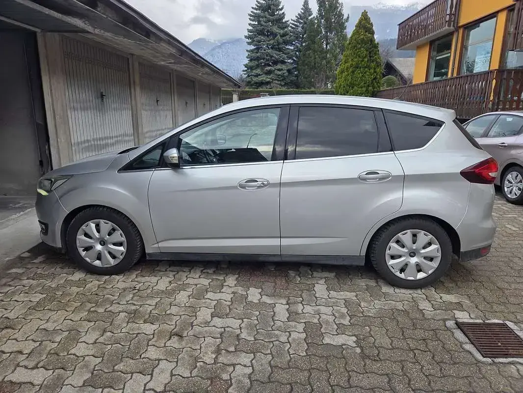 Begagnad Ford C-MAX Titanium S 120 HK (88 kW) 2019 Silver Minibuss